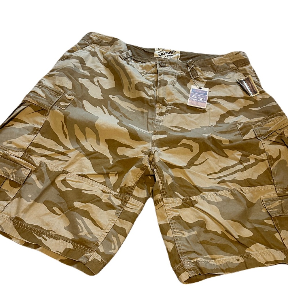 NWT ARIZONA Vintage Cargo Shorts Size 40 12 inch inseam